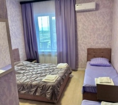 3-местный номер стандарт с 1 односпальной и 1 двуспальной кроватью в Оранж