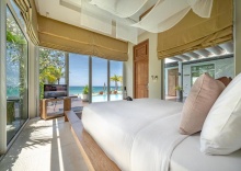 Вилла с 4 комнатами beachfront в Aleenta Phuket Phang Nga Resort and Spa