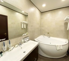 Classic Suite Plus в Les Art Resort