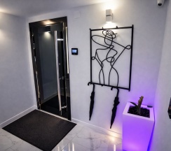 1-комнатные апартаменты с 1 двуспальной кроватью, 28.8 м², цокольный этаж в Апартаменты на Ветеранов