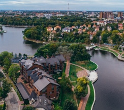 8.Четырехместный номер полулюкс в Royal Lake