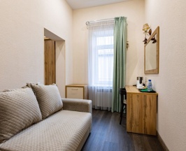 Семейный номер Comfort с видом на внутренний двор в Галерея