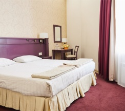 Стандарт: Тихий двор в The Bridge hotel