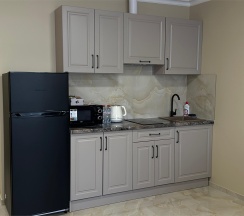 Четырёхместные апартаменты категории "Комфорт" в Astoria Apartments