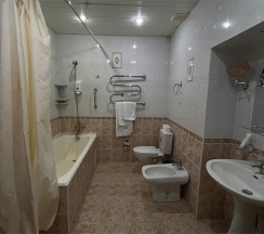 2-местный полулюкс двухкомнатный первой категории (3, 4 корп.) в Амакс Ершово