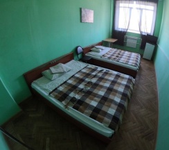 №10, 2 местный номер целиком в Hostel Kirovsk.red