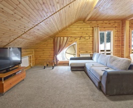 Шестиместный люкс с балконом в Zima