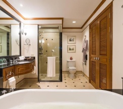 Двухместный номер Guest Ground Floor двуспальная кровать в JW Marriott Phuket Resort & Spa