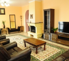 Коттедж с тремя отдельными комнатами в Озёрная