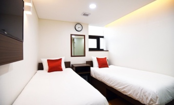 Двухместный без вида номер Standard 2 отдельные кровати в 57 Myeongdong Hostel