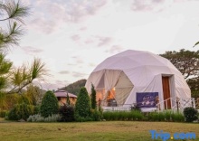 Тент с видом на сад в Oh la la Glamping