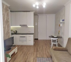 Двухместная студия двуспальная кровать в Апартаменты Румер в современном жилом комплексе у ТЦ Дана Молл