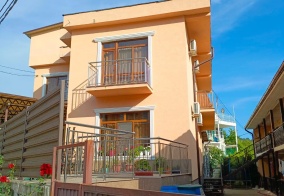 Гостевой дом Loo Home&Sea в Нижнем Учдере