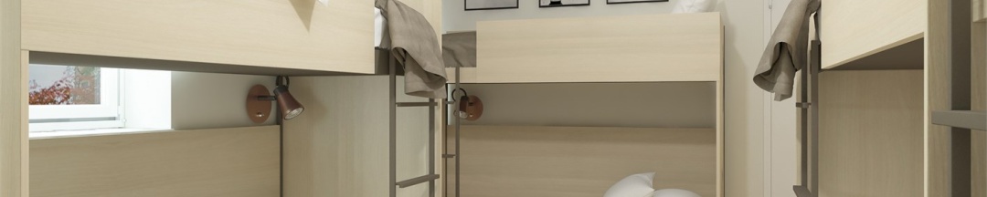 Кровать в общем мужском номере на 8 мест в Волга