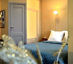 №10. Семейный номер с двуспальной кроватью и видом на Байкал в Прибой