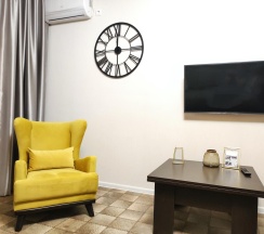 3-комнатные апартаменты стандарт в Apartment for you (Апартмент фор ю) на улице Комиссарова