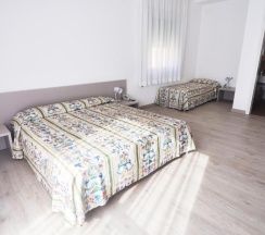 Трёхместный номер Standard в Villa Serena