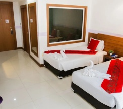 Двухместный номер Deluxe 2 отдельные кровати в Chana Phuket Hotel