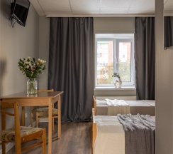 Стандартный  номер с 2 кроватями и собственной ванной в Номера в Гатчине