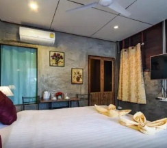 Двухместное бунгало Deluxe двуспальная кровать в Kanya Cozy Bungalows Kata Beach