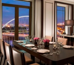 Двухместный люкс St. Regis двуспальная кровать в The St. Regis Astana