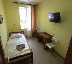 Одноместная комната с общей ванной комнатой в Орловский дом