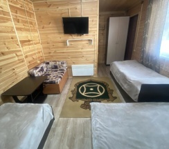 Четырёхместный коттедж с красивым видом из окна в Эверест