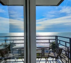 Семейный номер Deluxe с 2 комнатами с балконом и с красивым видом из окна в Sokol