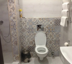 Четырёхместный номер Standard с балконом и с красивым видом из окна в Каскад