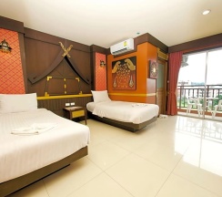 Двухместный номер Standard с балконом 2 отдельные кровати в 99 Residence Patong