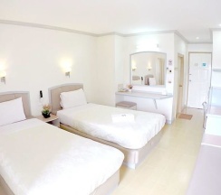 Двухместный номер Standard с балконом 2 отдельные кровати в P.A. Place Hotel