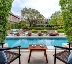 Двухместный Pool Access номер Deluxe 2 отдельные кровати в Villa Deva Resort & Hotel Bangkok