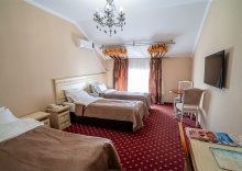 Standart triple в Валенсия hotel&sport