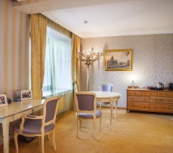 Номер Люкс-бизнес О-де-Франс в Москва