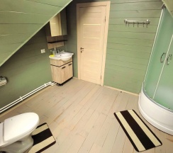 Шестиместный коттедж с видом на внутренний двор в Молгово