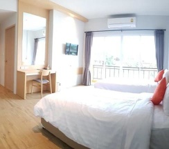 Двухместный номер Superior с балконом 2 отдельные кровати в Sleeping Tree Hotel