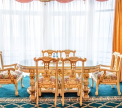 Президентский двухкомнатный люкс с балконом и видом на море в Grand Palace