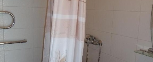 Комната комфорт с 1 односпальной и 1 двуспальной кроватью с балконом в Эллас