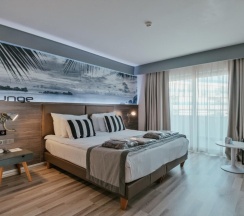Номер люкс с балконом в Sunprime C-Lounge Hotel - Adults Only