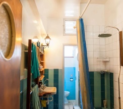 Двухместный номер Standard с видом на город (двуспальная кровать) в Lima Sol House - Hostel