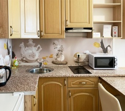 Студия с кухней и двумя односпальными кроватями в Calypso