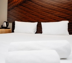 Двухместный номер Superior с балконом двуспальная кровать в Отель ibis Aktobe