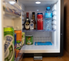 Двухместный номер Standard с видом на город 2 отдельные кровати в Reikartz Sky Алматы