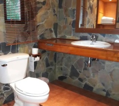Люкс Tree Top с 2 комнатами в Birds and Bees Resort