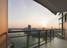 Люкс Premier с 2 комнатами в Chatrium Hotel Riverside Bangkok