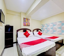 Семейный номер Standard в OYO 894 Cosmo Hotel P Campa Manila