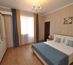 Junior suiter 2-х местный с балконом (Главный корпус) в Морские Рифы