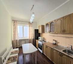 Апартаменты улучшенные ул.  Смолина 52, 3 этаж в СУТКИ КАК ДОМА