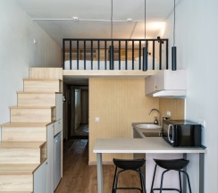 Двухкомнатные апартаменты в Кarl House