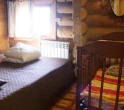 Коттедж с 4 комнатами с красивым видом из окна в Эдем